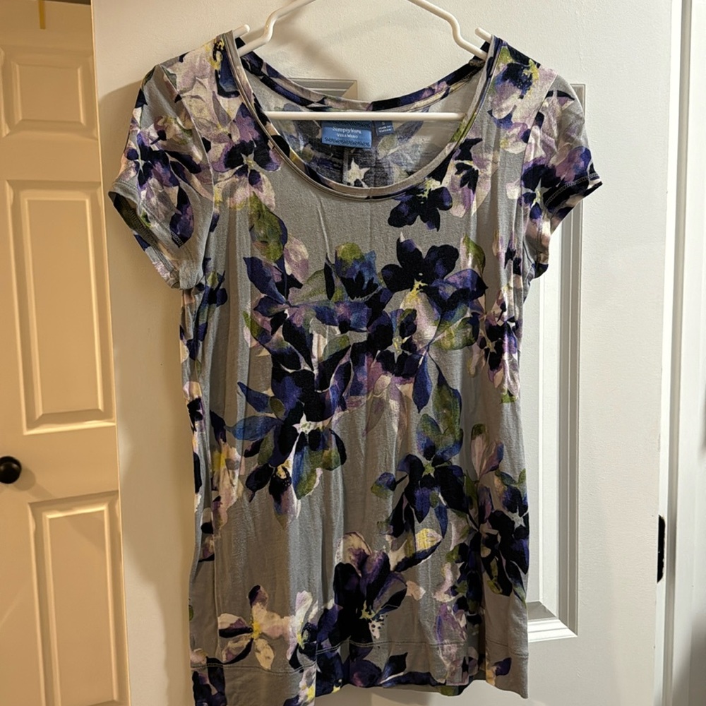 Gray with purple flowers top